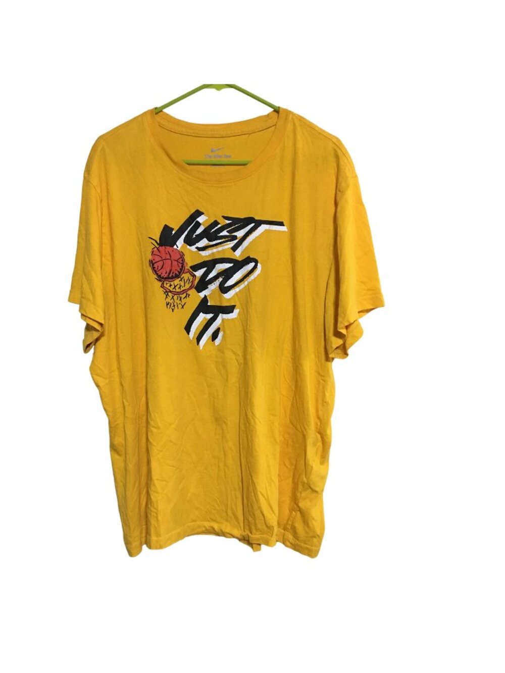 THE NIKE TEE JUST DO IT YELLOW BASKETBALL HOOP GRAPHIC T-SHIRT MENS SIZE XXL